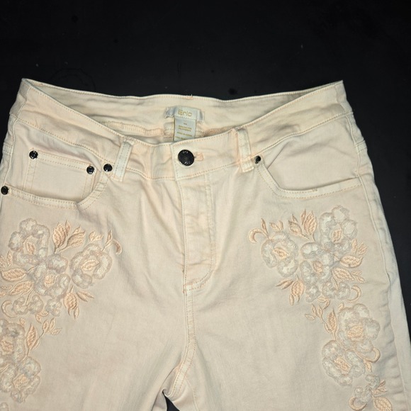 Eric Peach Floral Embroidered Denim Jeans Women Size 10 Pink Pastel Crop Stretch - Picture 7 of 8